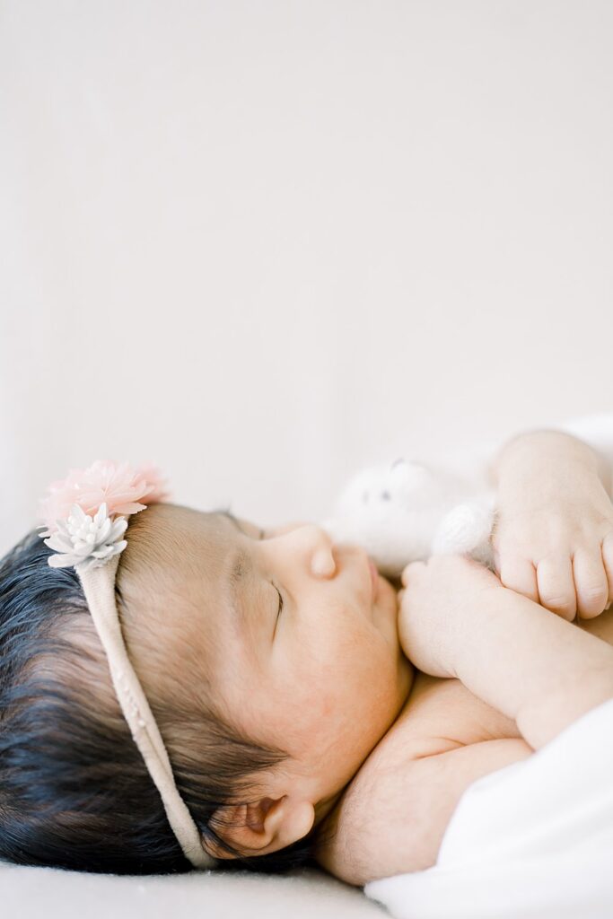 Comparing Studio and In-Home Photography Sessions; Orange County Newborn & Family Photographer; Sarah Ellen Photography;
